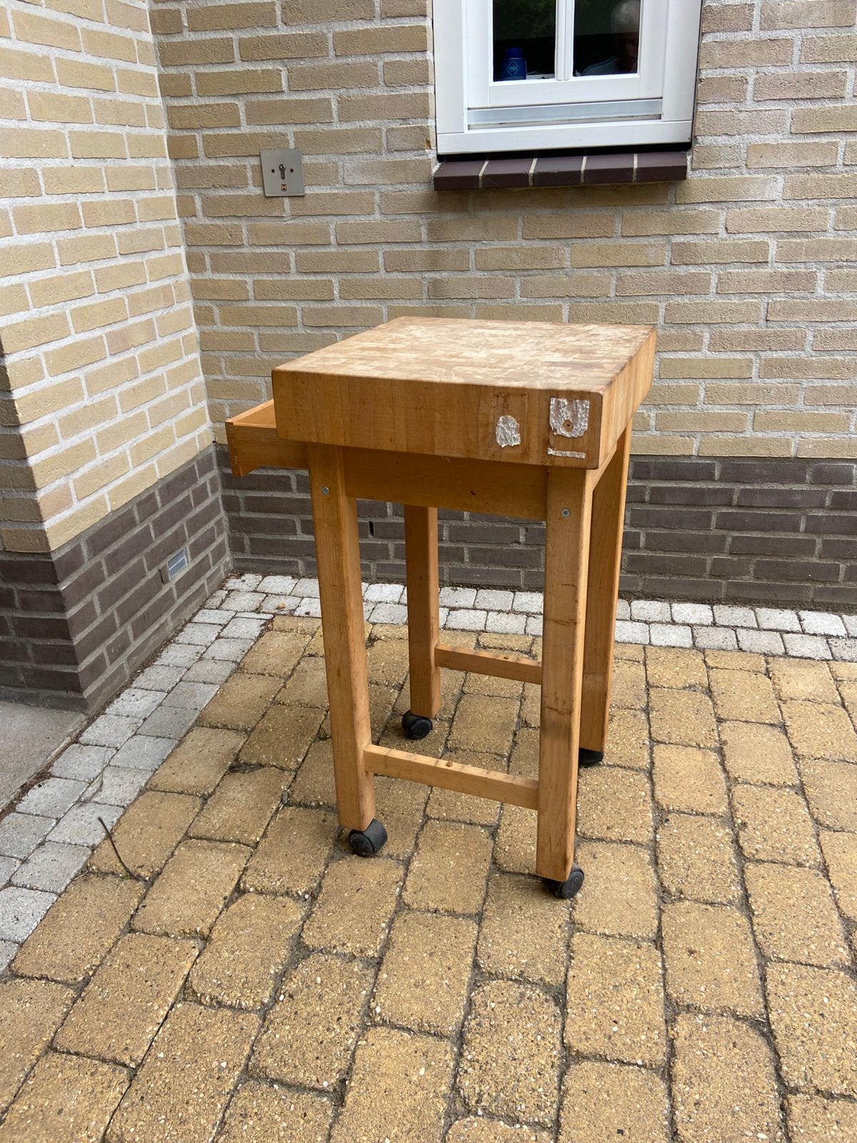 Slagers hakblok op wielen, Ophalen, Gebruikt, Hout, Meerkleurig