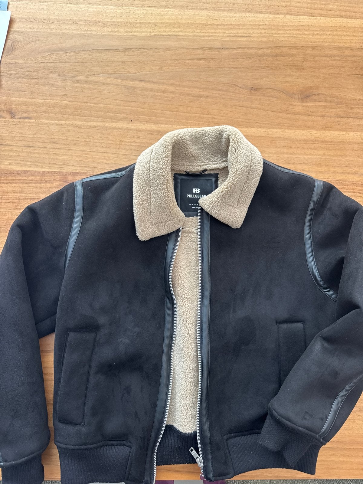 Pull&Bear bomberjack met teddy voering, Ophalen of Verzenden, Zo goed als nieuw, Maat 46 (S) of kleiner, Zwart