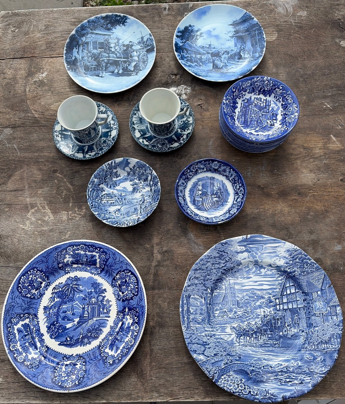 Antiek en vintage porselein: borden, schaaltjes, kopjes, Ophalen of Verzenden