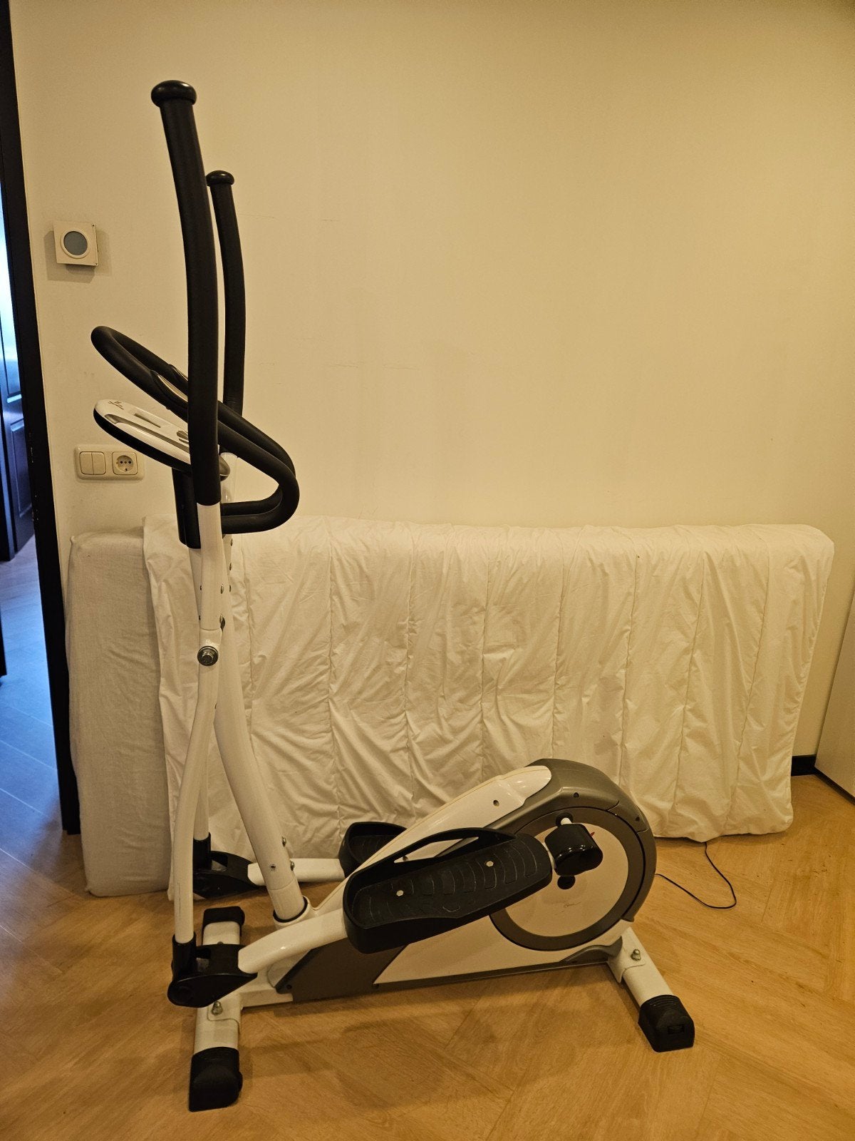 X-TRACT Crosstrainer - Zo goed als nieuw, Ophalen, Benen, Zo goed als nieuw, Crosstrainer