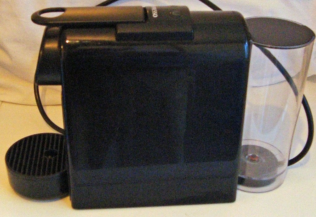 Nespresso Magimix Essenza Mini, Ophalen, Afneembaar waterreservoir, Koffiemachine, Zo goed als nieuw
