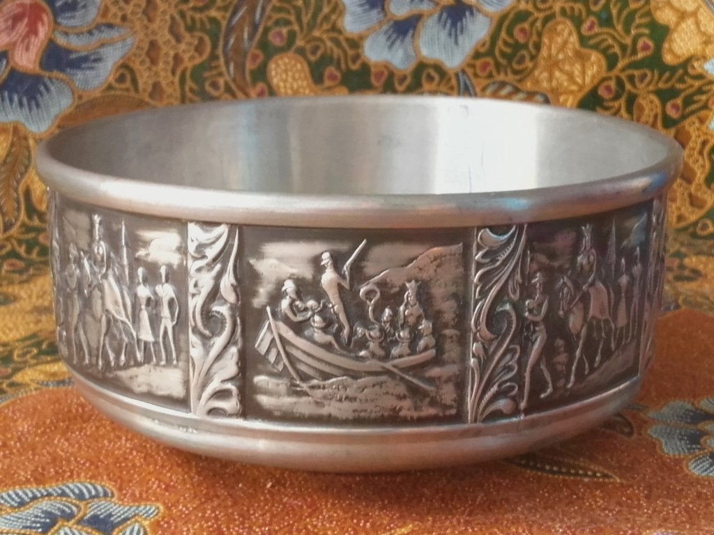 Mooie oude vintage jachtkom uit Noorwegen van tin 15 cm., Ophalen of Verzenden