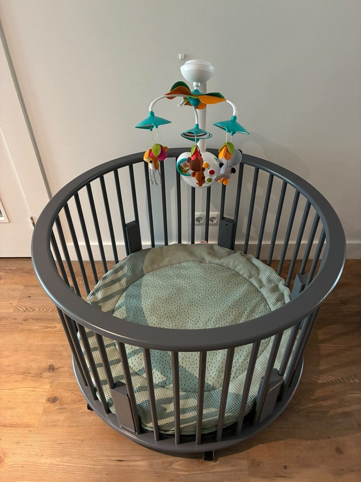 Bopita Ronde Box met boxkleed,boxmatras,speelkleed,boxmobiel, Ophalen, Gebruikt, Rond, Boxkleed