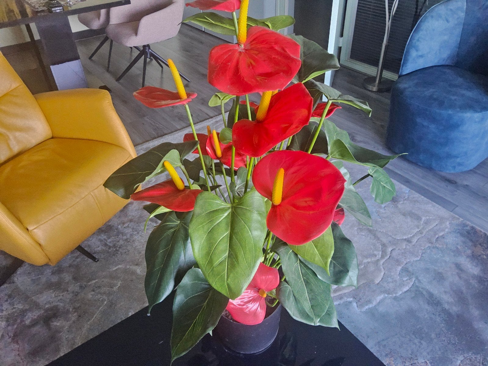 Prachtige kunstplant Anthurium met rode bloemen, Ophalen, Binnen, Onderhoudsvrij, Kunstplant