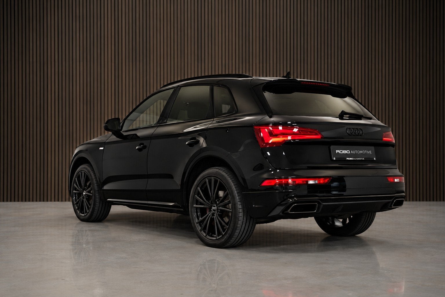 Audi Q5 55 TFSI e S edition | Bang & Olufsen | Stuurverwarmi, Automaat, Gebruikt, 4 cilinders, Zwart
