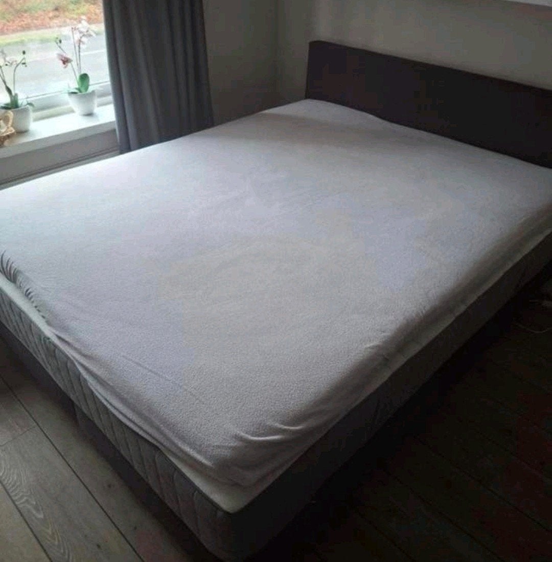 2 persoons bed inclusief matras en topper, Ophalen, Gebruikt, Tweepersoons, 200 cm