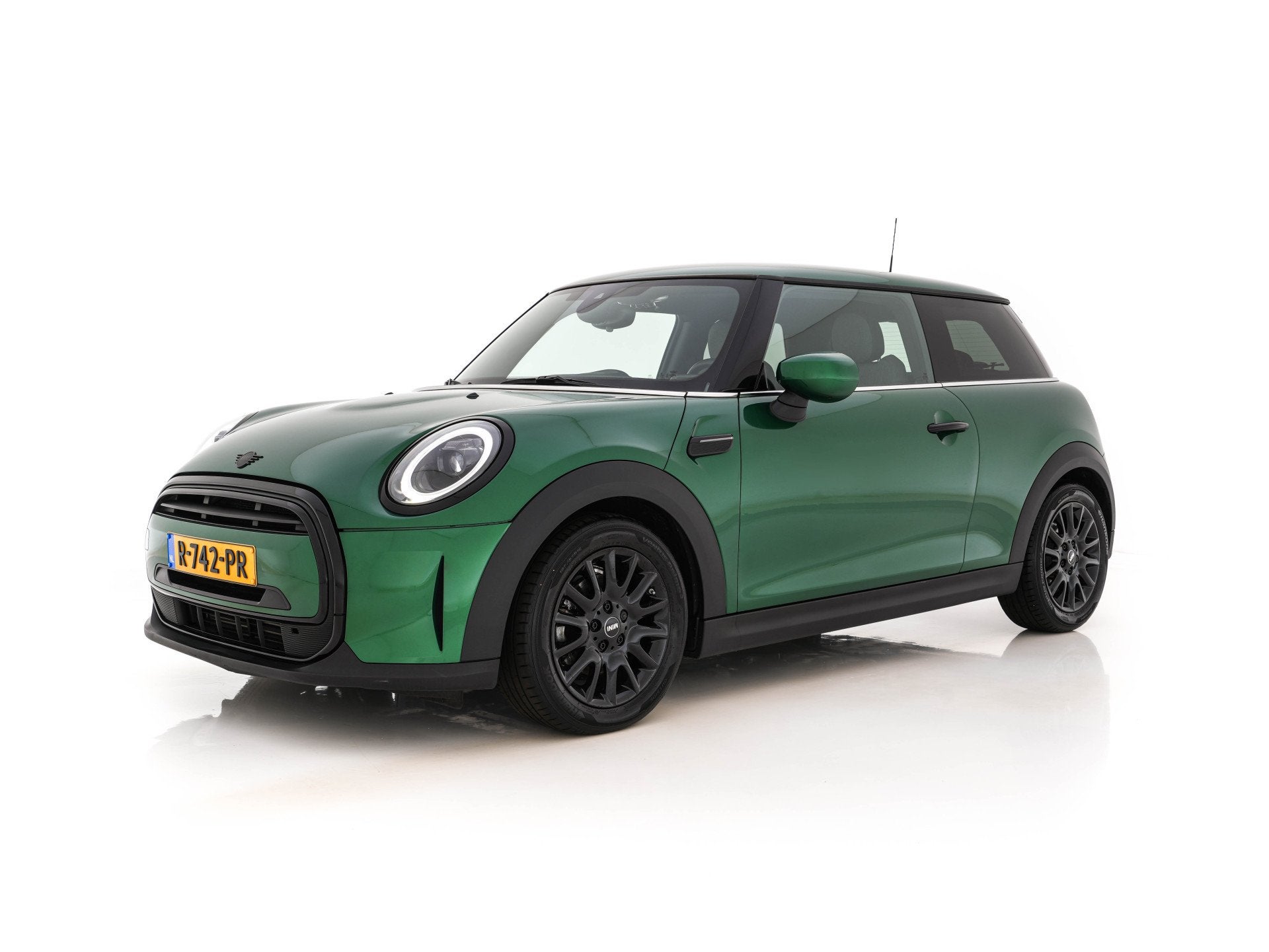 MINI 3-deurs 1.5 One Business Edition (INCL-BTW) Aut. *LEATH, Gebruikt, 4 stoelen, 49 €/maand, Bedrijf