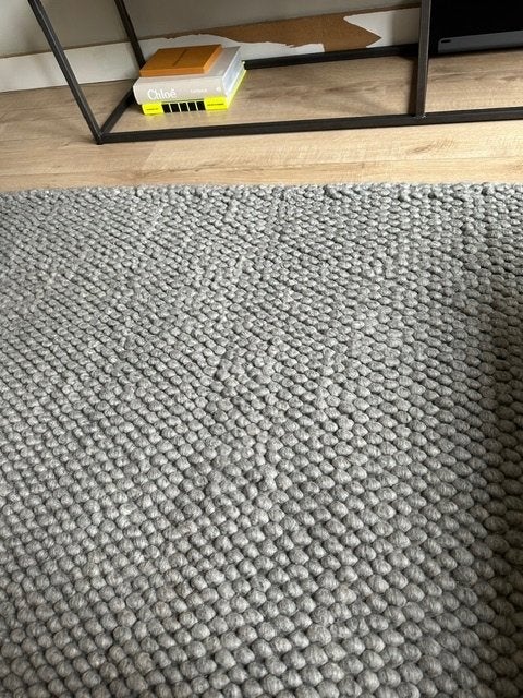 vloerkleed HAY 170 x 240 soft grey, Huis en Inrichting, Stoffering | Tapijten en Kleden, Ophalen, Gebruikt, Grijs, Design
