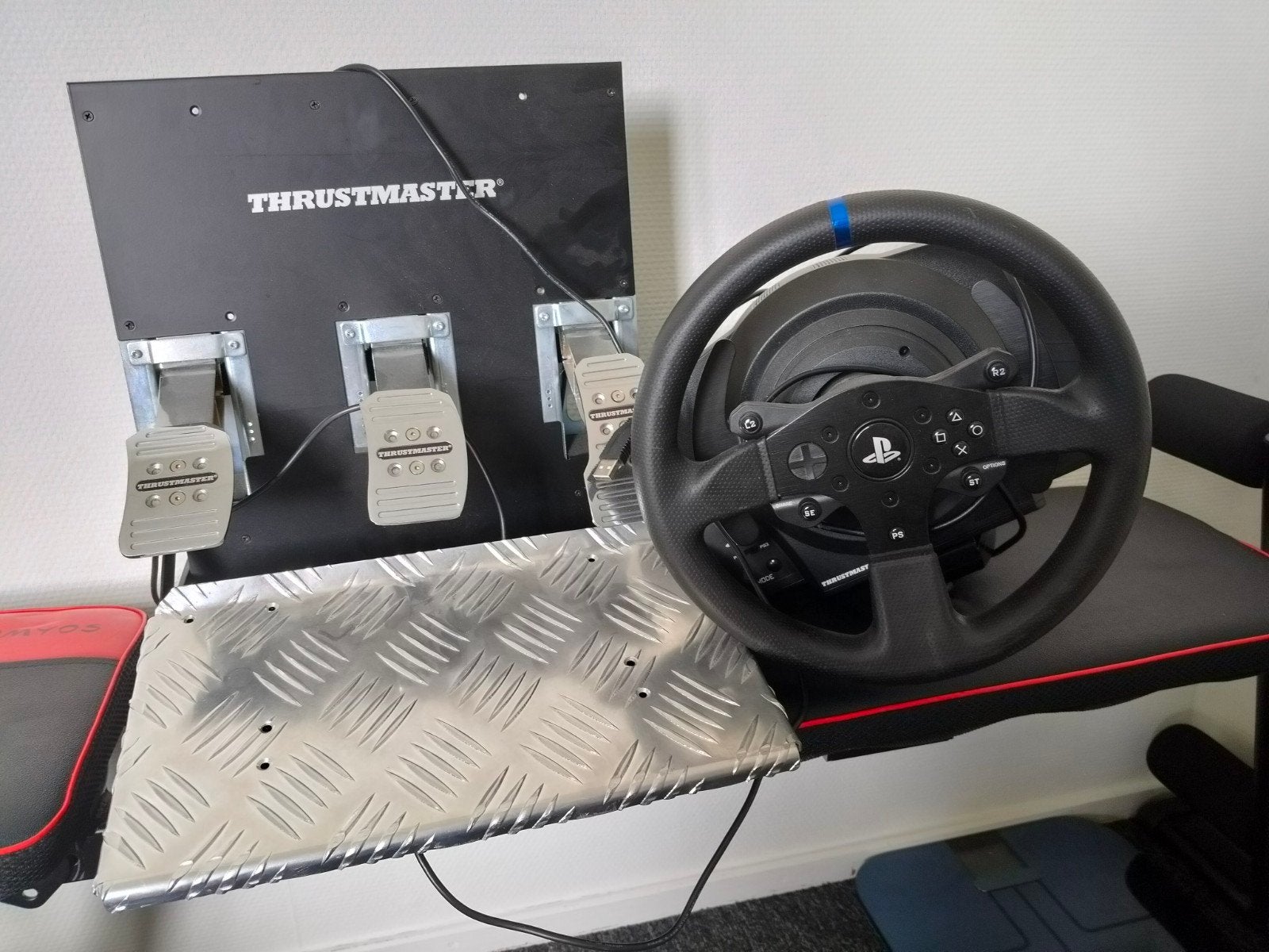 Thrustmaster T300 RS met de Pro pedalen, PC & Playstation, Ophalen, Zo goed als nieuw, Stuur of Pedalen, PlayStation 3