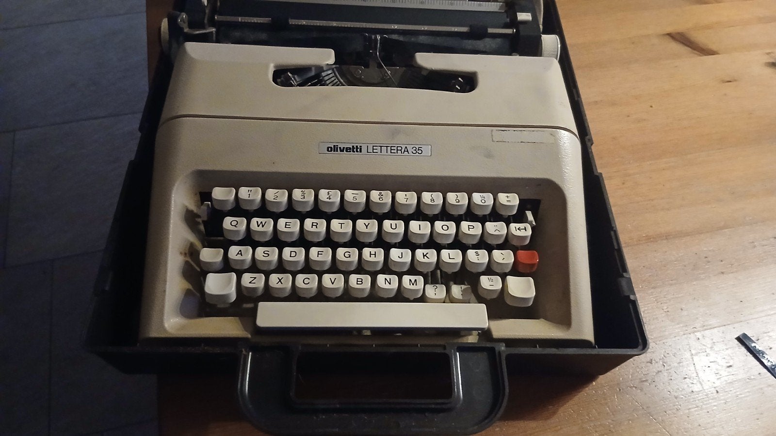 Olivetti Lettera 35 Vintage Retro Typemachine, Antiek en Kunst, Antiek | Kantoor en Zakelijk, Ophalen of Verzenden