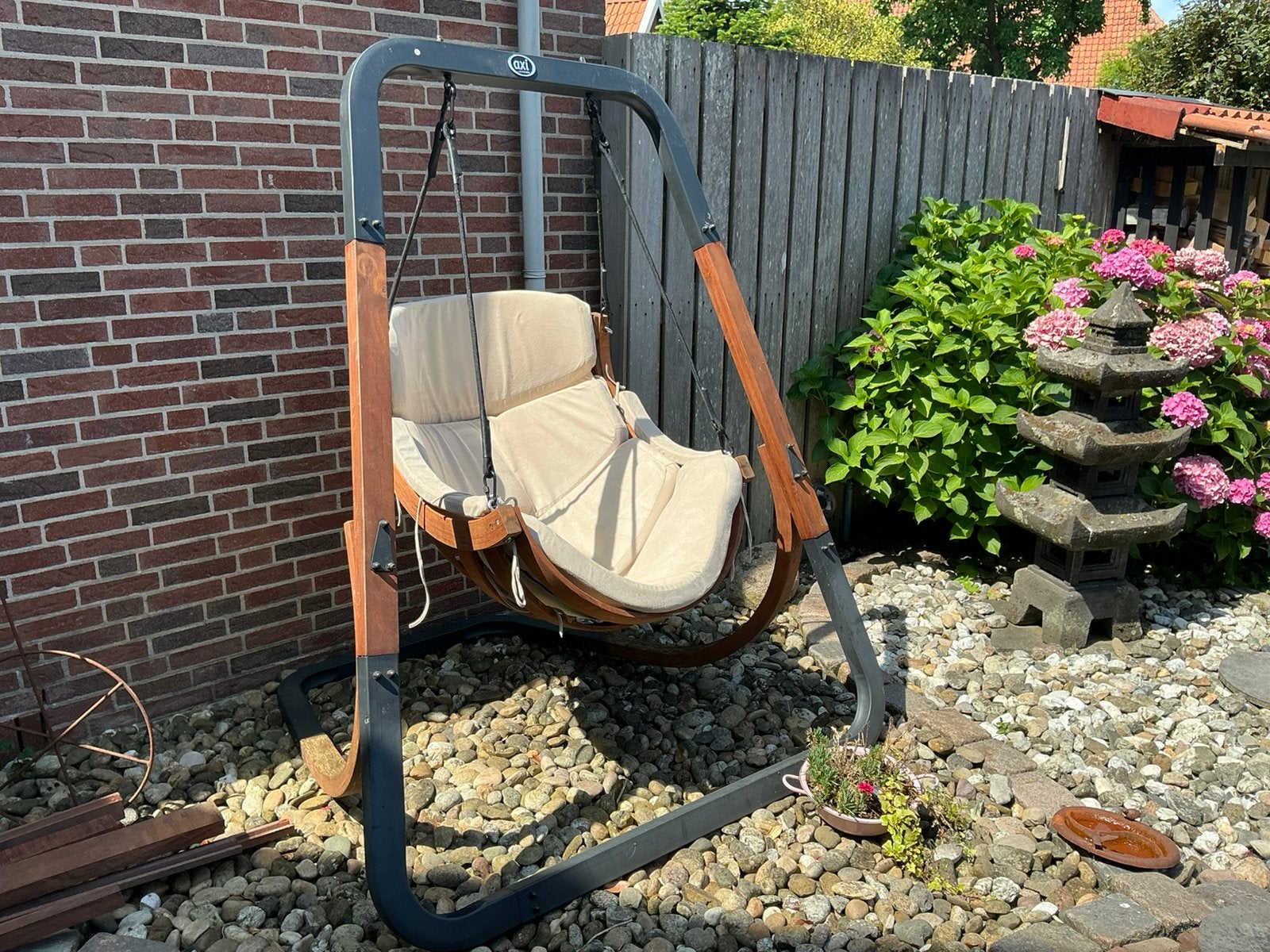 Luxe schommelstoel, Tuin en Terras, Ophalen, Zo goed als nieuw