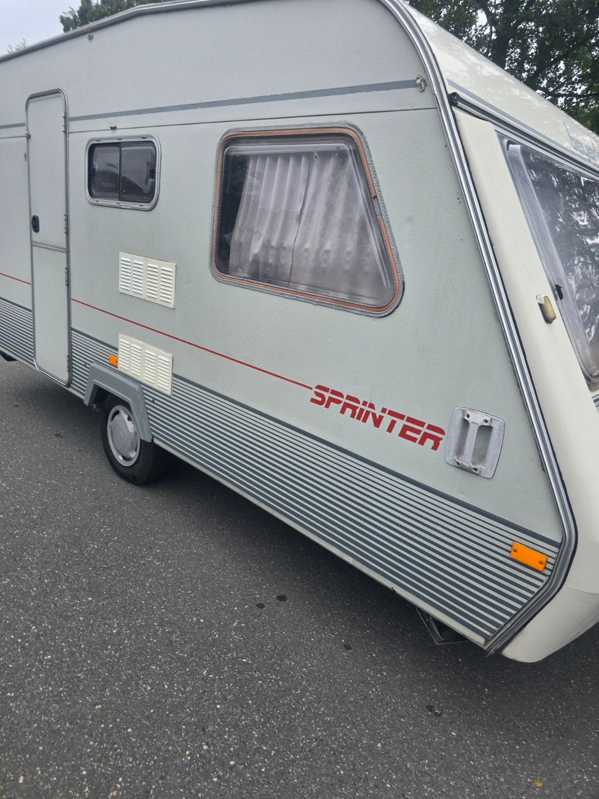 Beyerland Sprinter 430-TM Caravan met complete uitrusting, Treinzit, Particulier, Beyerland, Luifel