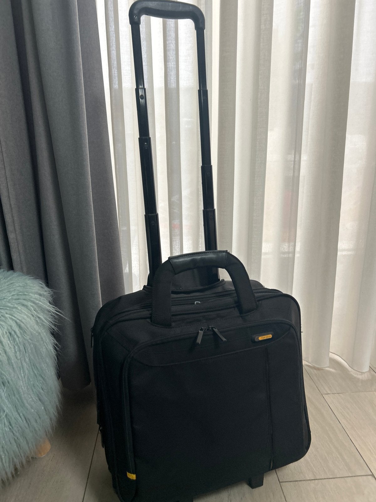 Targus Trolleytas voor laptop - Zwart, Gevoerd laptopvak, 15 inch, Trolleytas, Ophalen of Verzenden