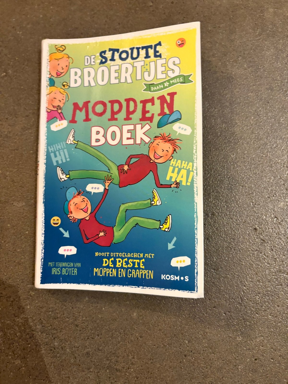 De Stoute Broertjes Moppenboek - Iris Boter, Ophalen of Verzenden, Zo goed als nieuw, Fictie