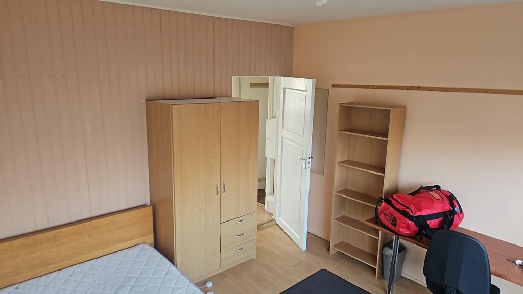 Studenten kamer bij amsterdam, Huizen en Kamers, Kamers te huur, Minder dan 20 m², Amsterdam