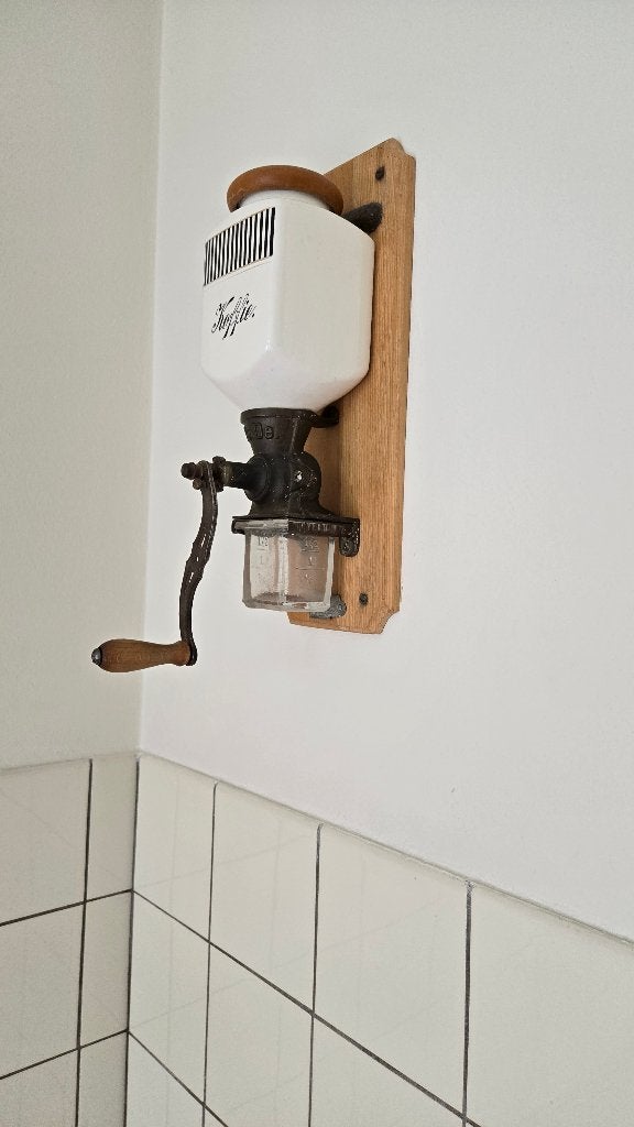 Klassieke koffiemolen, Ophalen, Zo goed als nieuw, Overige modellen, Gemalen koffie