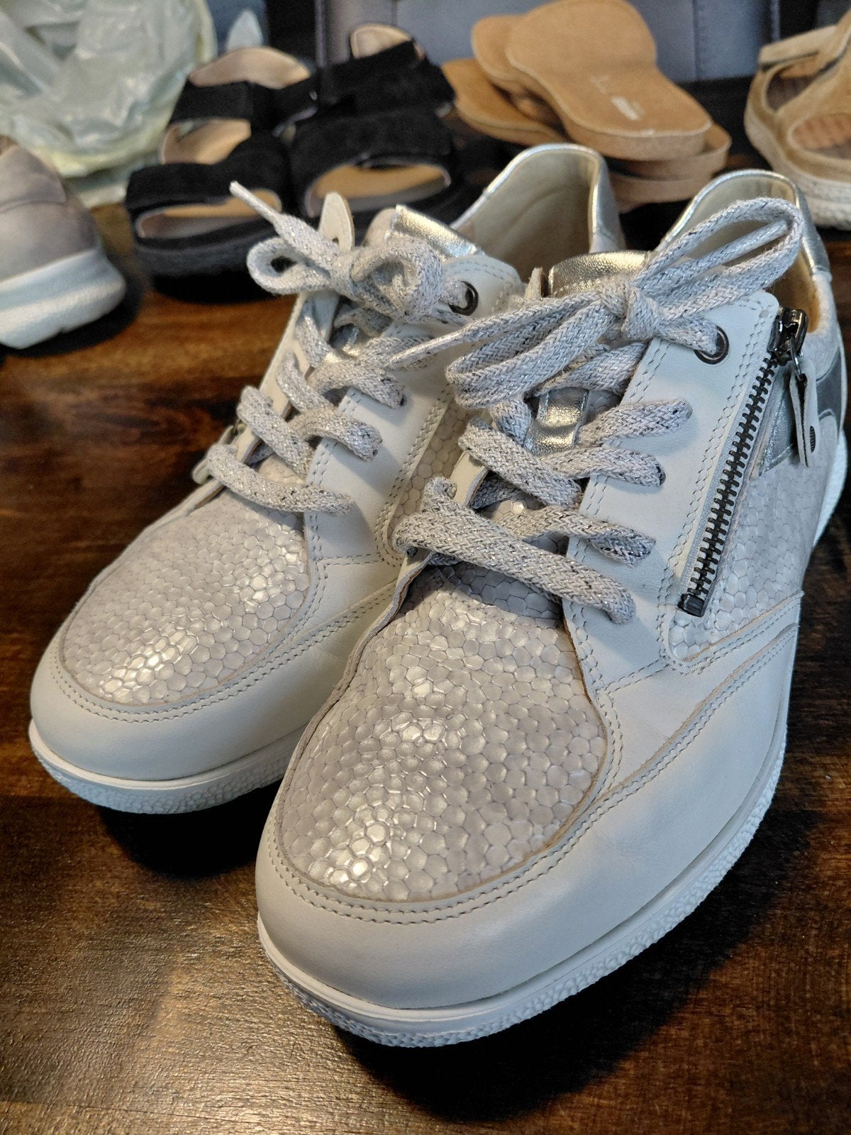 Hartjes schoenen mt 40., Ophalen of Verzenden, Zo goed als nieuw