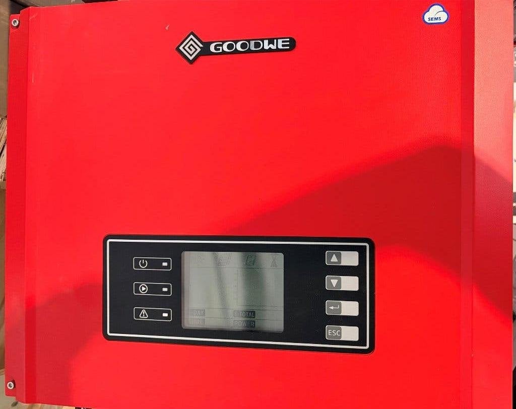 GoodWe 5000DT omvormer, Ophalen of Verzenden, Gebruikt, Overige typen, 200 wattpiek of meer
