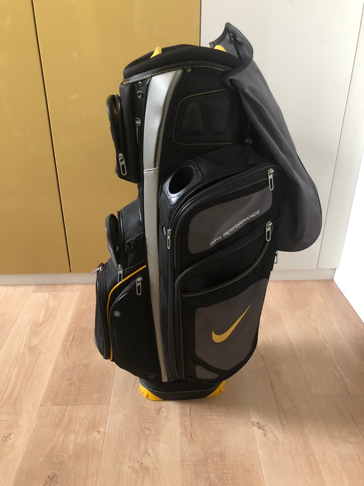 Golftas Nike, Ophalen, Zo goed als nieuw, Tas