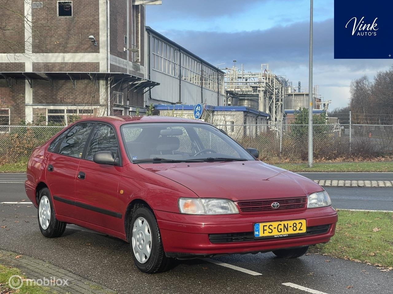 Toyota Carina E 1.6i | In Top Staat | Airco | Origineel NL &, Auto's, Voorwielaandrijving, Gebruikt, Zwart, 4 cilinders