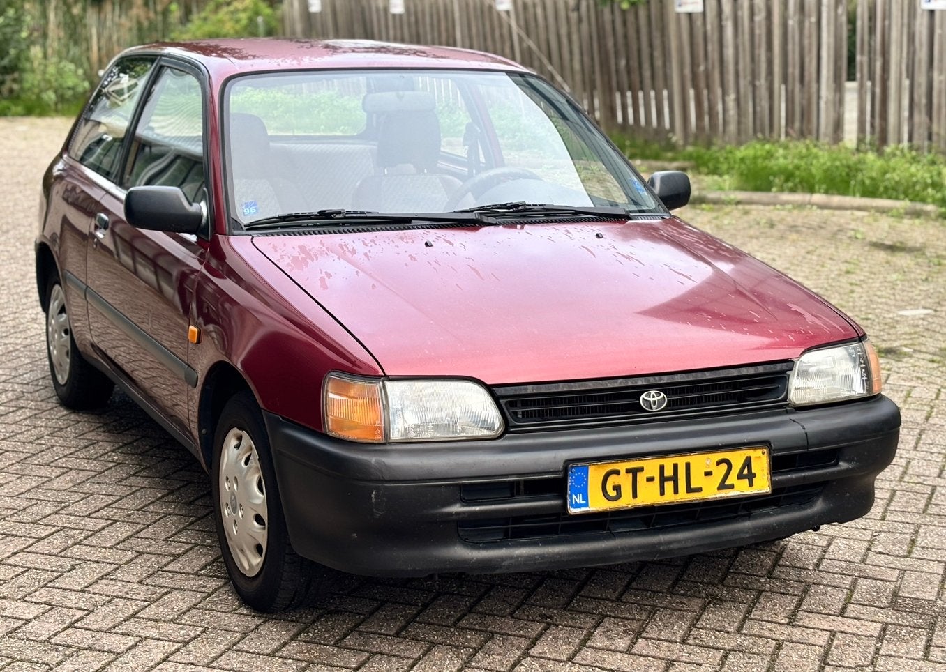 Toyota Starlet 1.3 XLI AUT Stuurbekrachtiging NEW APK 2028, Stof, 74 pk, 4 cilinders, Starlet