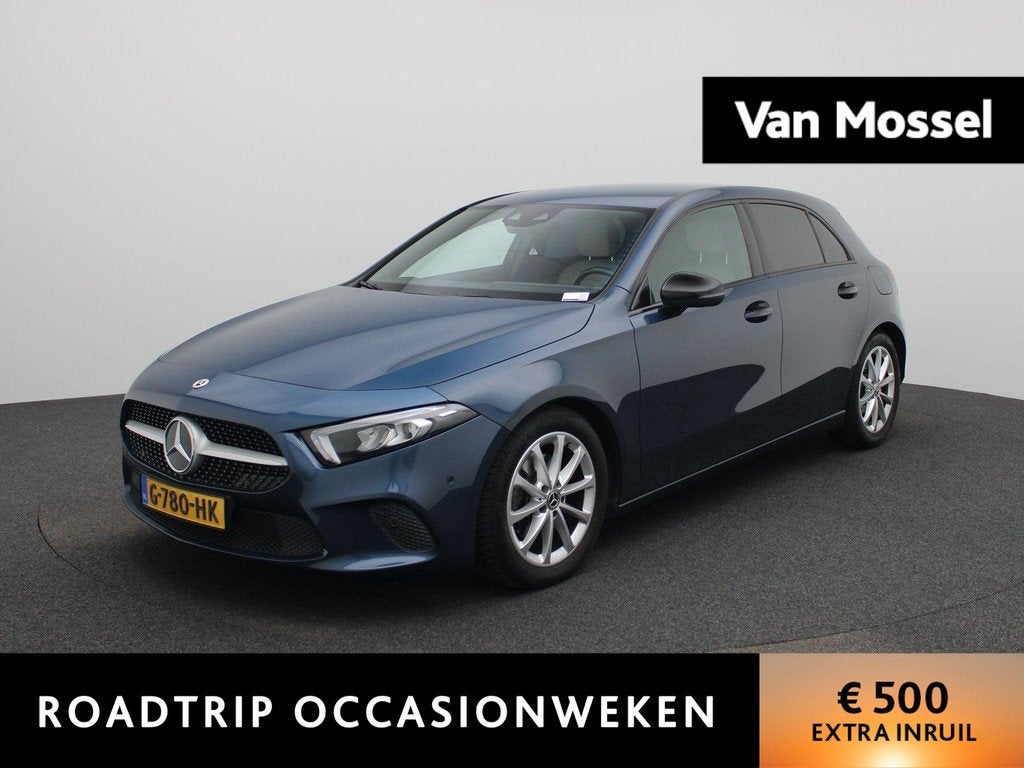 Mercedes-Benz A-klasse 200 Business Solution AMG Upgrade | A, Auto's, 12 maanden, Gebruikt, 4 cilinders, Blauw