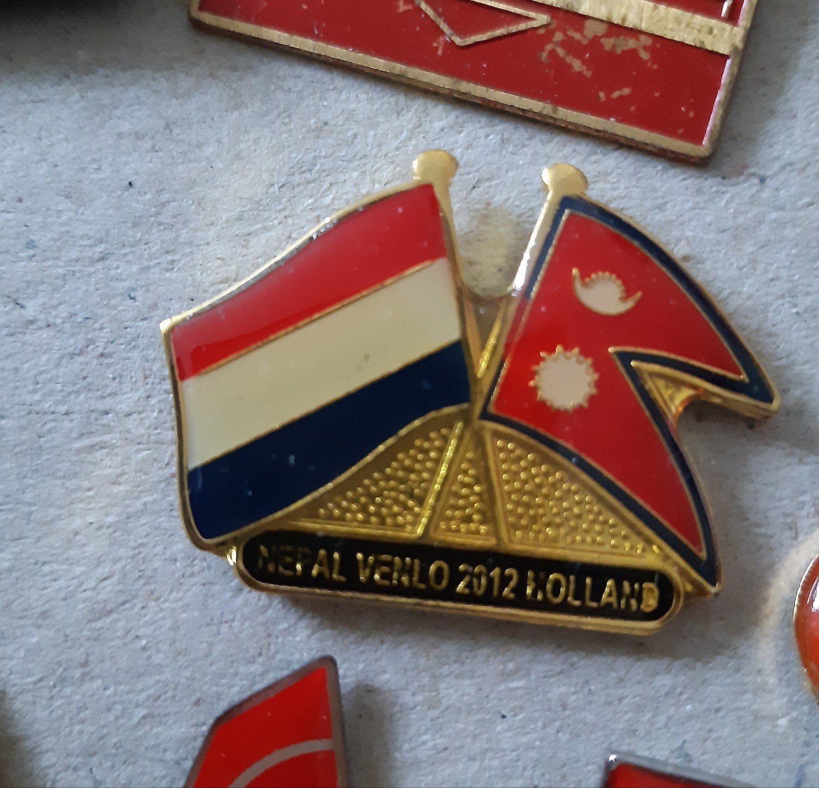 pin Nepal- Venlo 2012 Holland, Ophalen of Verzenden, Nieuw, Stad of Land, Speldje of Pin