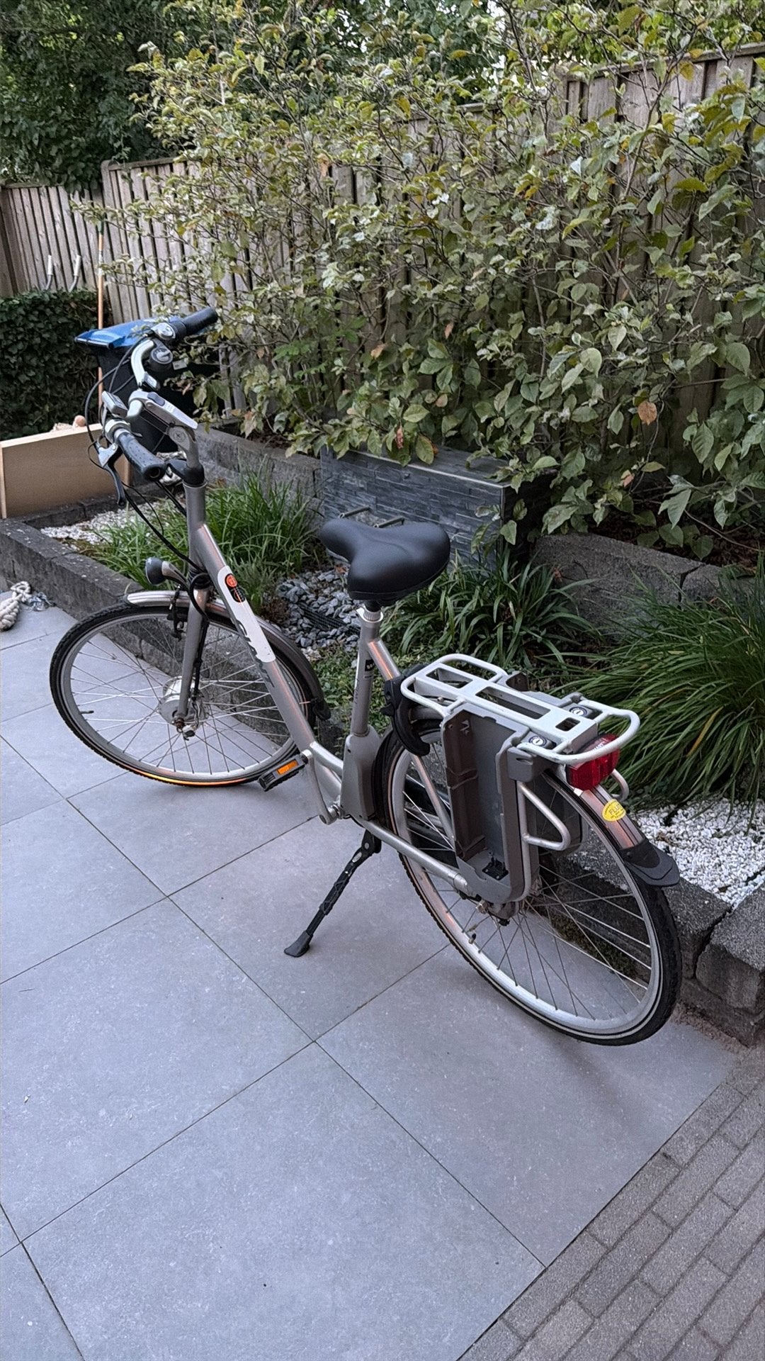 Stationsfiets, Ophalen, Zo goed als nieuw, Minder dan 30 km per accu, Overige merken