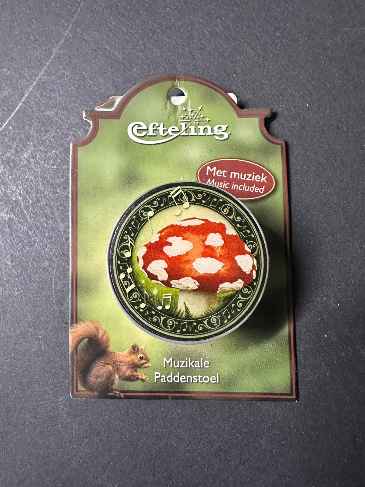 Efteling pin muzikale paddenstoel, Ophalen of Verzenden, Zo goed als nieuw, Button of Speldje