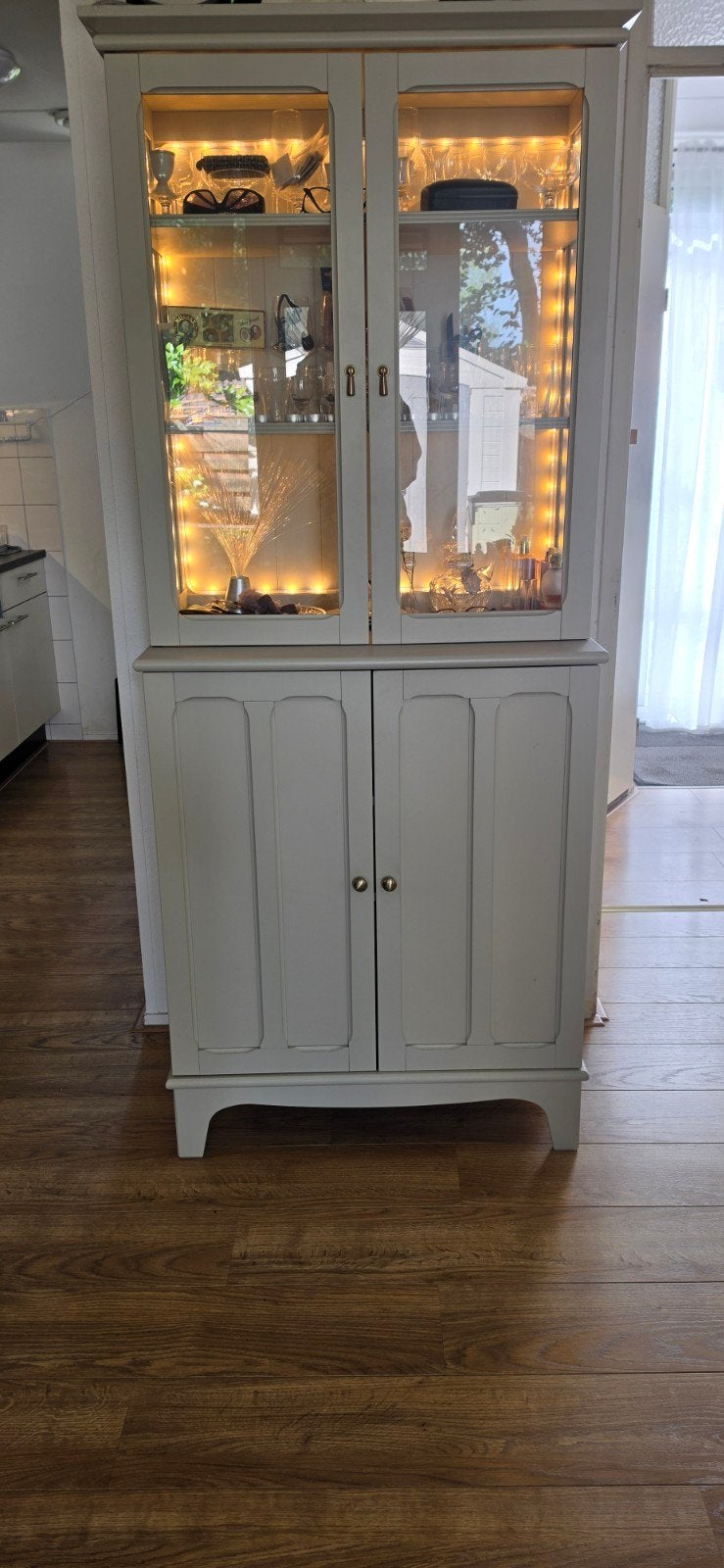 IKEA LOMMARP Vitrinekast beige met Philips Hue verlichting, Ophalen