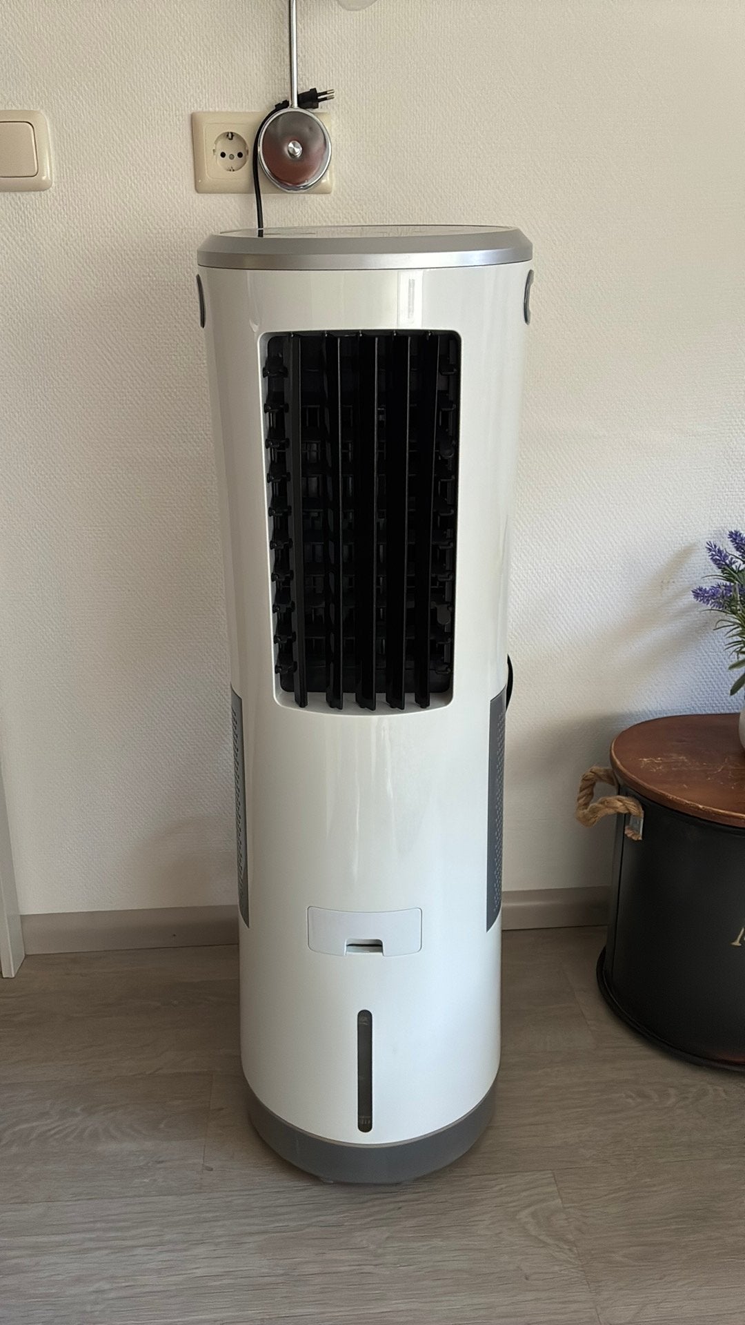 Livington InstaChill Mobiele Luchtkoeler, Ophalen of Verzenden, Ventilator met afstandsbediening, Zo goed als nieuw, Vloerventilator