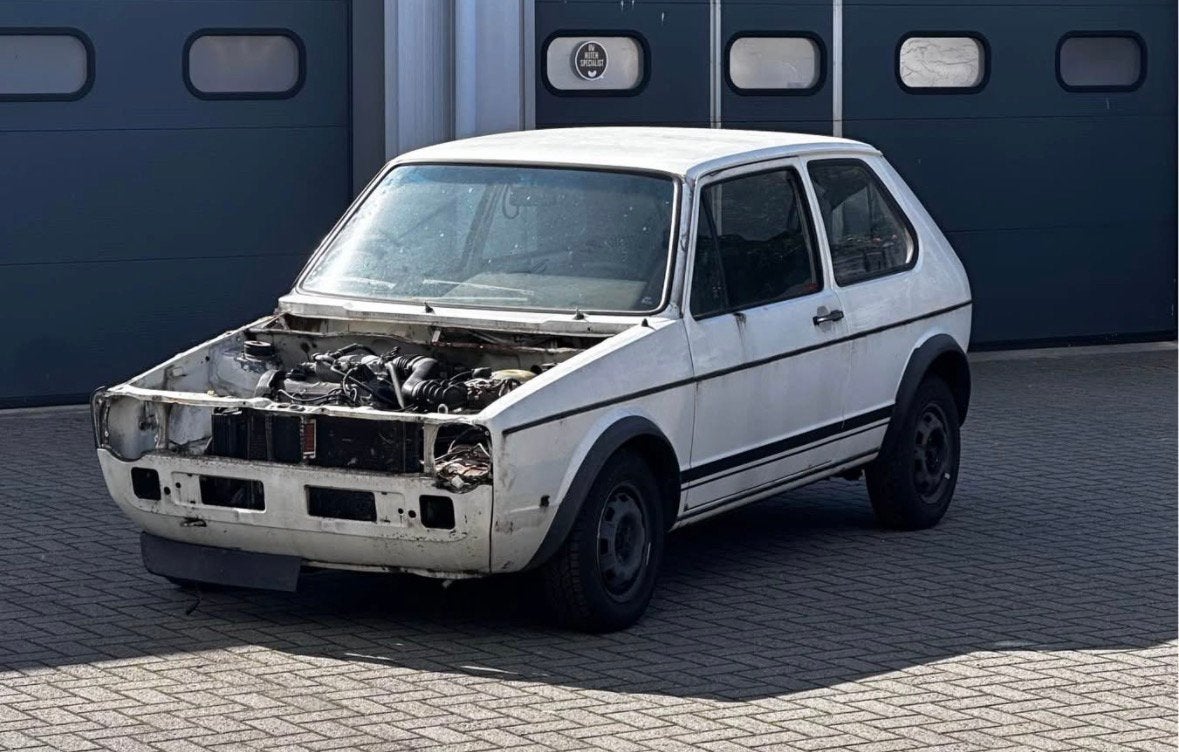 Origineel Nederlands Golf Gti dxi mk1, Auto-onderdelen, Carrosserie en Plaatwerk, Ophalen, Gebruikt, Volkswagen, Bumper