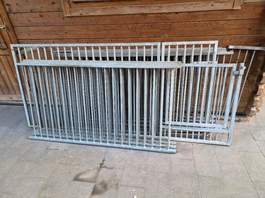 Gegalvaniseerde panelen, Ophalen, Met poort, Gebruikt, Spijlenhekwerk