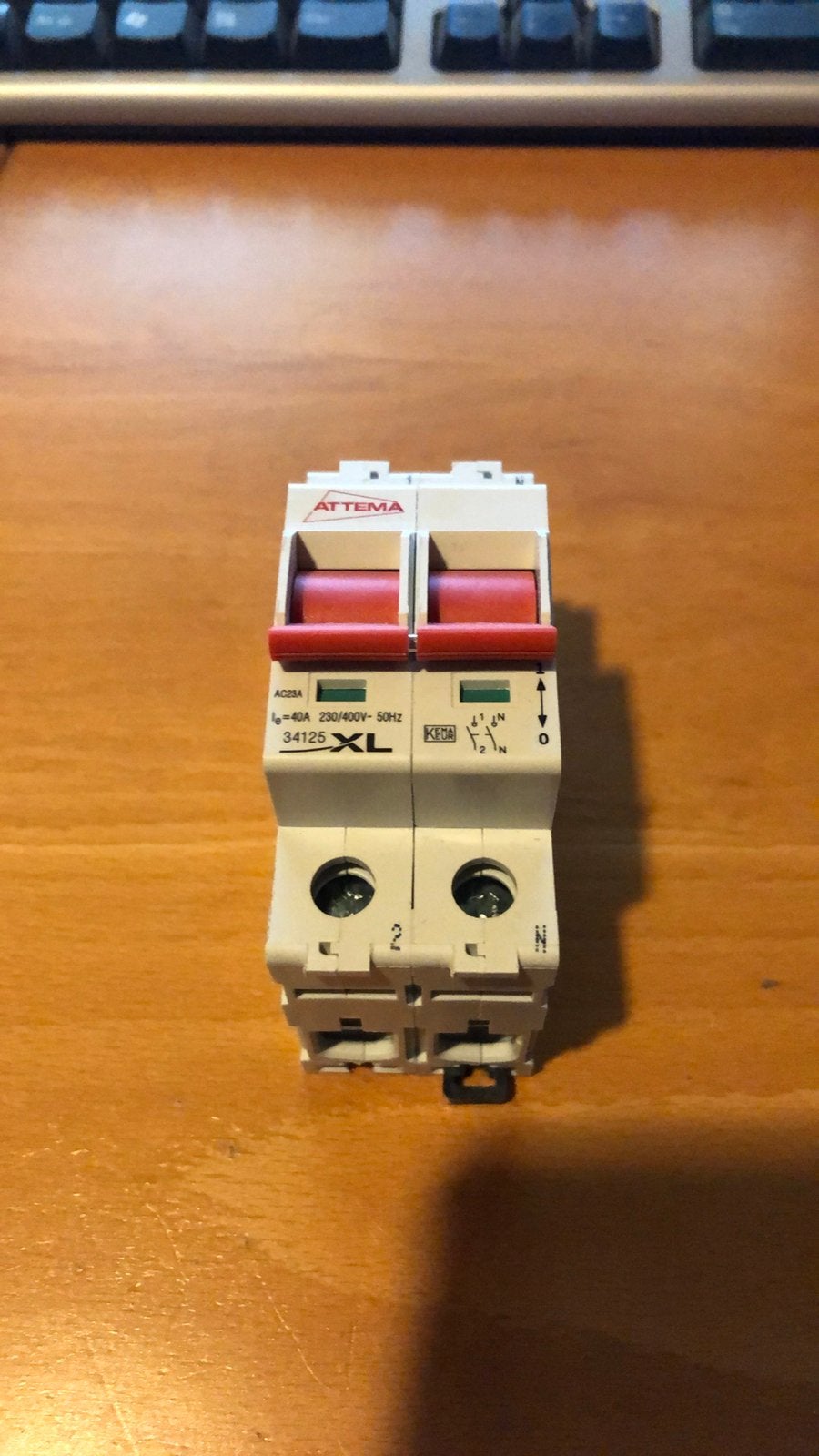 Aardlekschakelaar Attema en Installatieautomaat Gewiss, Ophalen of Verzenden, Gebruikt, Attema, Aardlekschakelaar