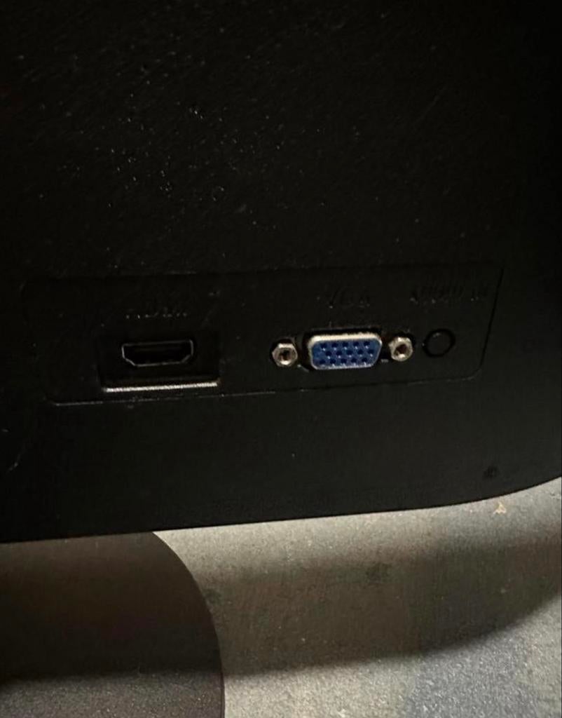 3x HKC Beeldschermen voor Gaming/Kantoor - 1 lichte schade, Ophalen, Gebruikt, HDMI, Gaming