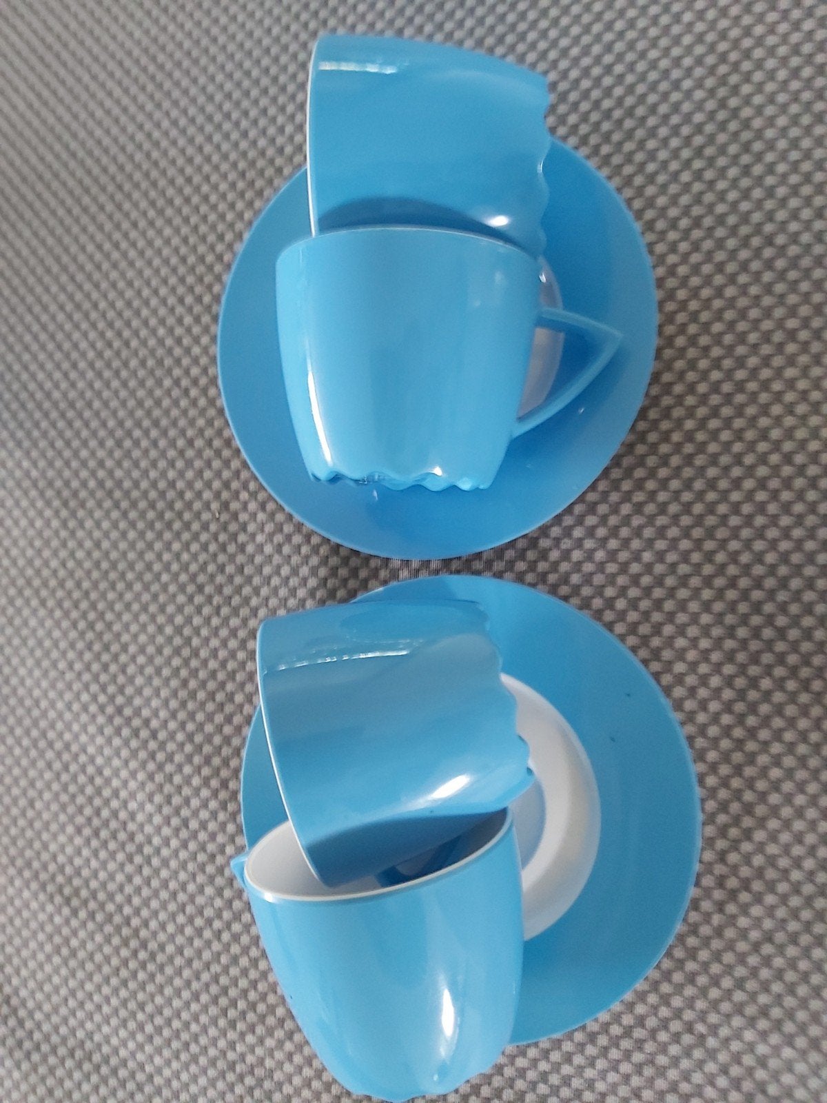 Mepal set van 4 blauwe kop en schotels, Caravans en Kamperen, Ophalen of Verzenden, Zo goed als nieuw