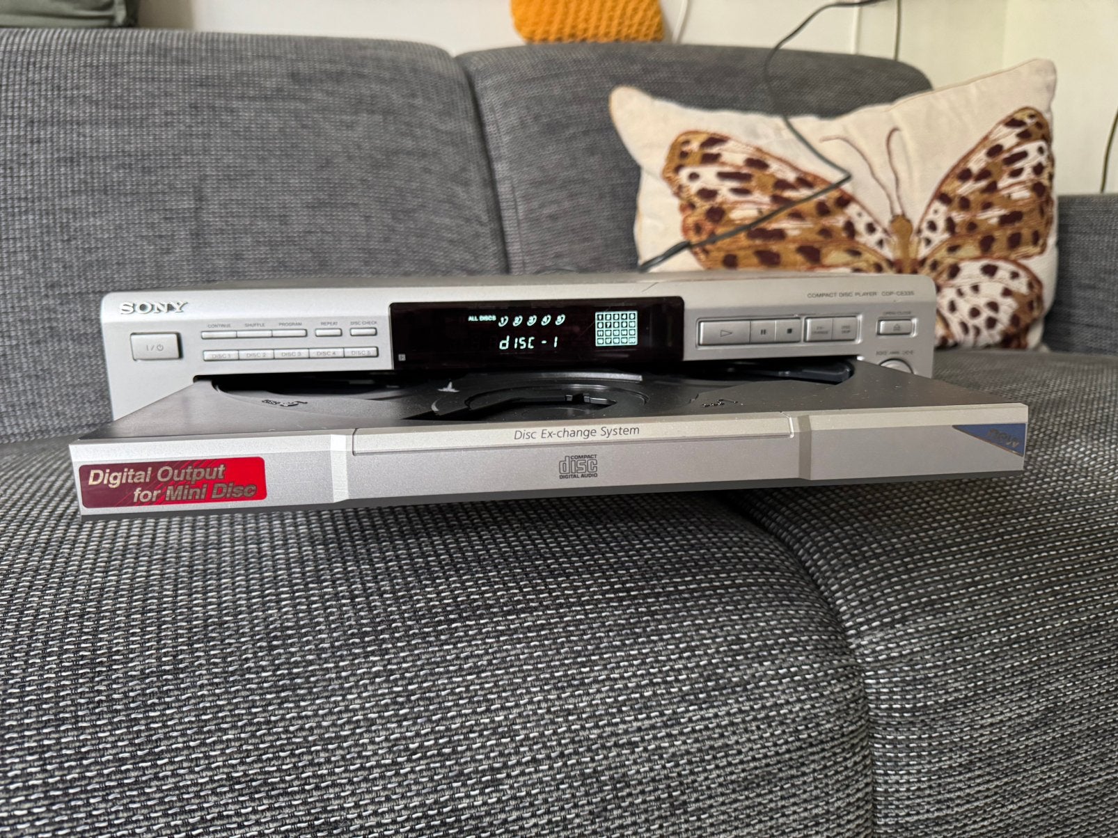 Sony CDP-CE 335 5 multi CD speler, Ophalen of Verzenden, Zo goed als nieuw, Dvd-speler, Sony