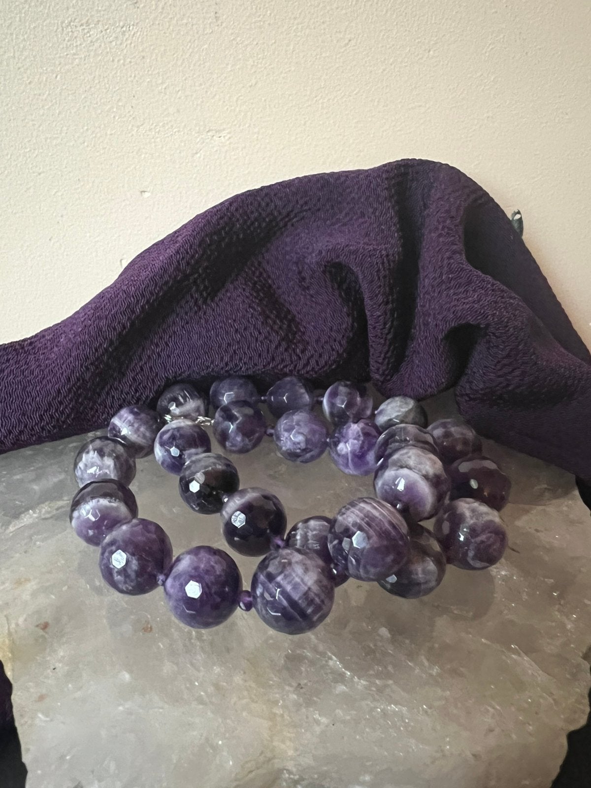 Amethist chevron beschermt geluk intuïtie meditatie magie, Sieraden, Tassen en Uiterlijk, Kettingen, Paars, Nieuw, Verstelbaar