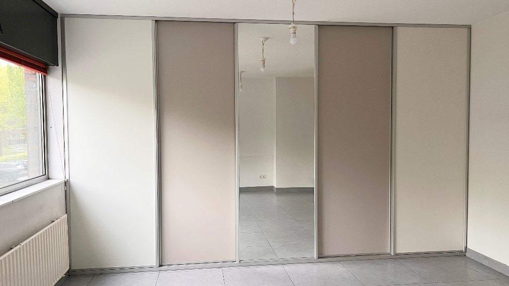 Schuifdeuren 80x240 cm met rails en spiegel, Ophalen, Gebruikt