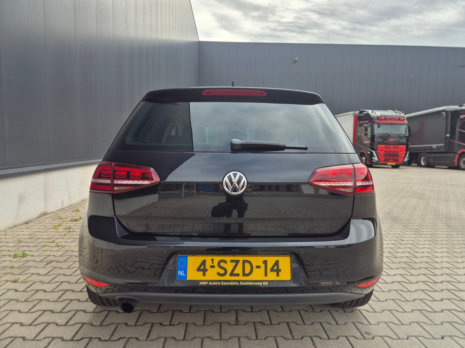 Foto 6 van Volkswagen Golf 1.2 TSI 77KW 5D DSG 2014 Zwart