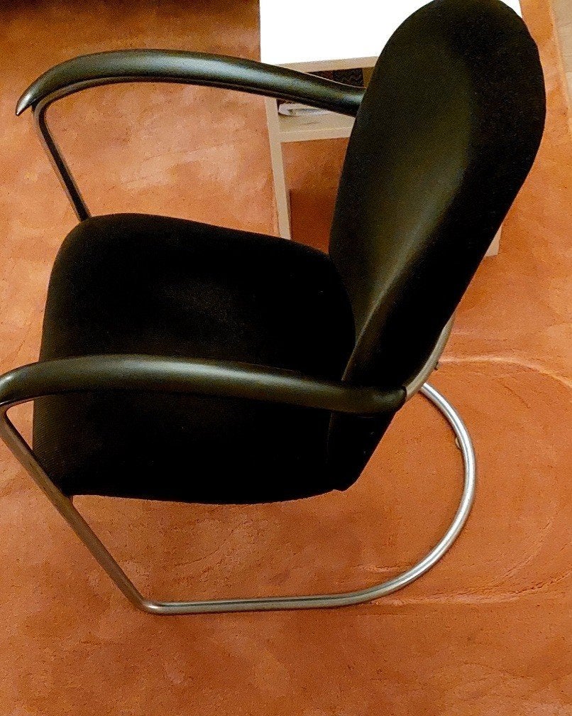 Gispen damesfauteuil ,, Ophalen, Zwart, Nieuwe zakelijkheid, Zo goed als nieuw
