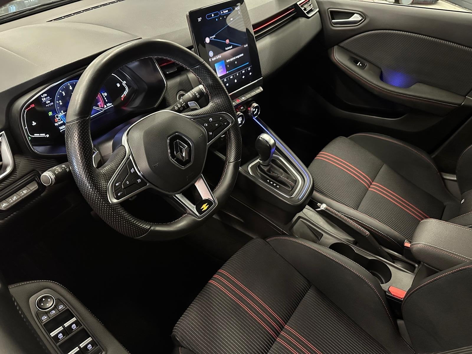 Renault Clio 1.3 TCe RS Line Navi / CarPlay / DAB / Camera /, 15 km/l, Gebruikt, Zwart, 4 cilinders