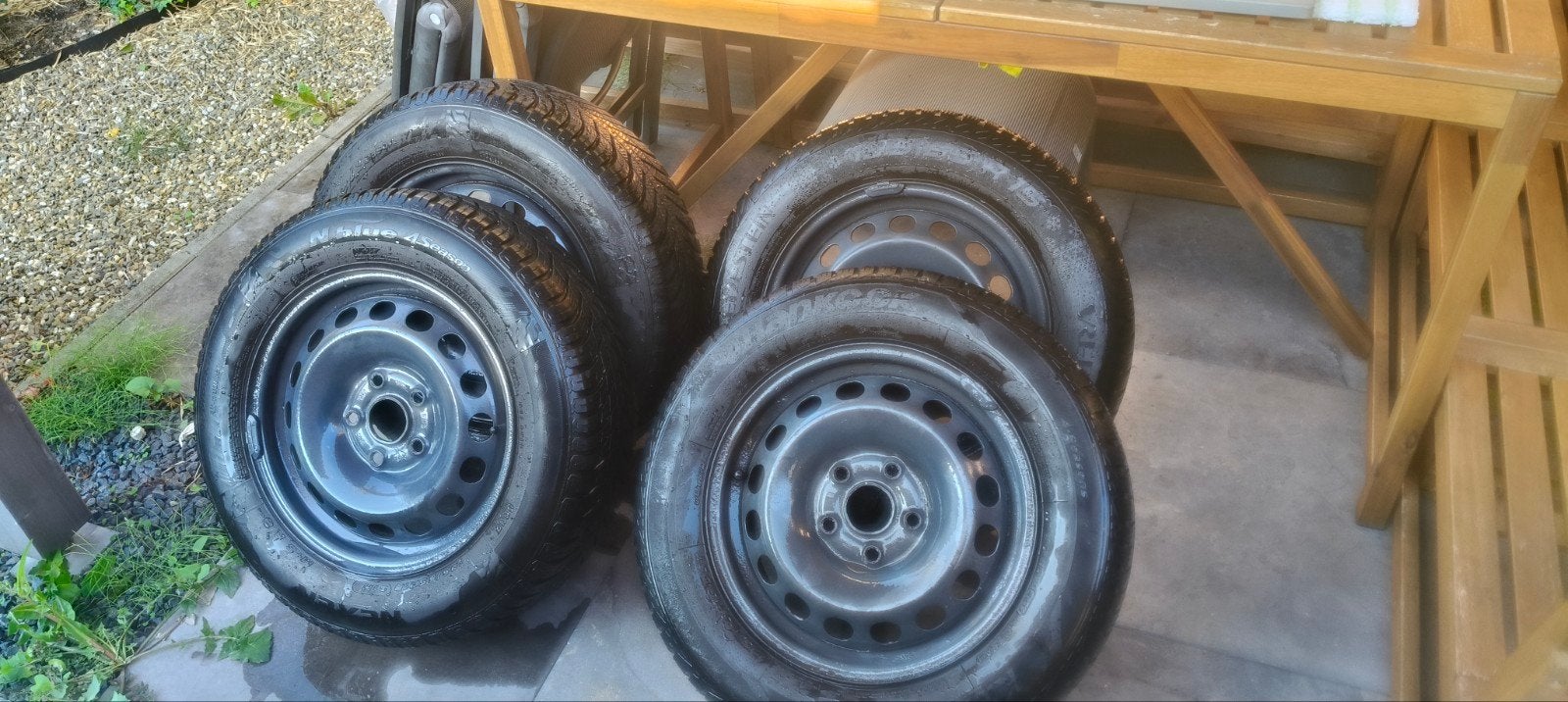 vw winterbanden met voldoende profiel, Ophalen, Overige materialen, Minder dan 2 meter, 80 mm of meer