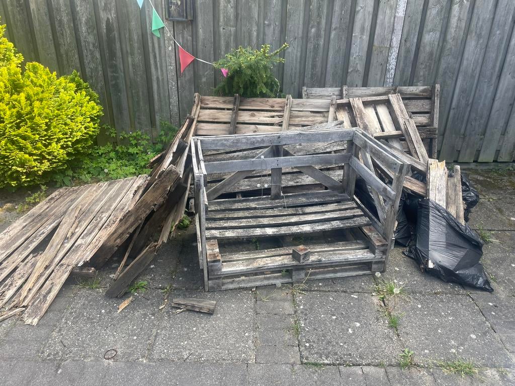 Stookhout/droog hout/pallets, Ophalen, Zo goed als nieuw