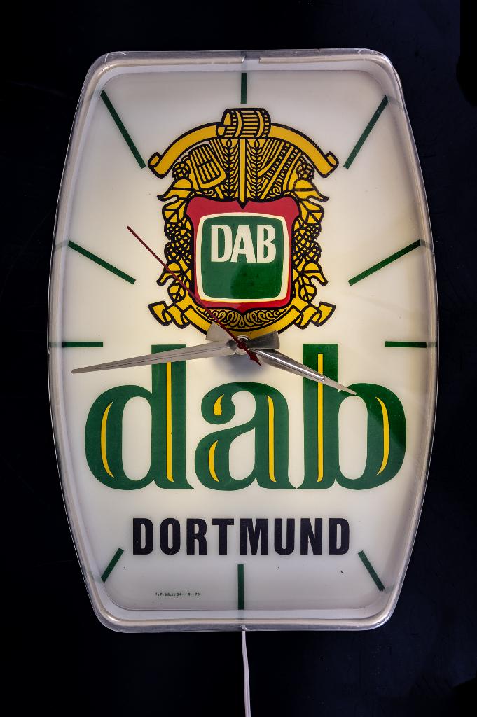 D.A.B. Klok met verlichting, Verzamelen, Ophalen of Verzenden, Gebruikt, Reclamebord, Plaat of Schild, Overige merken