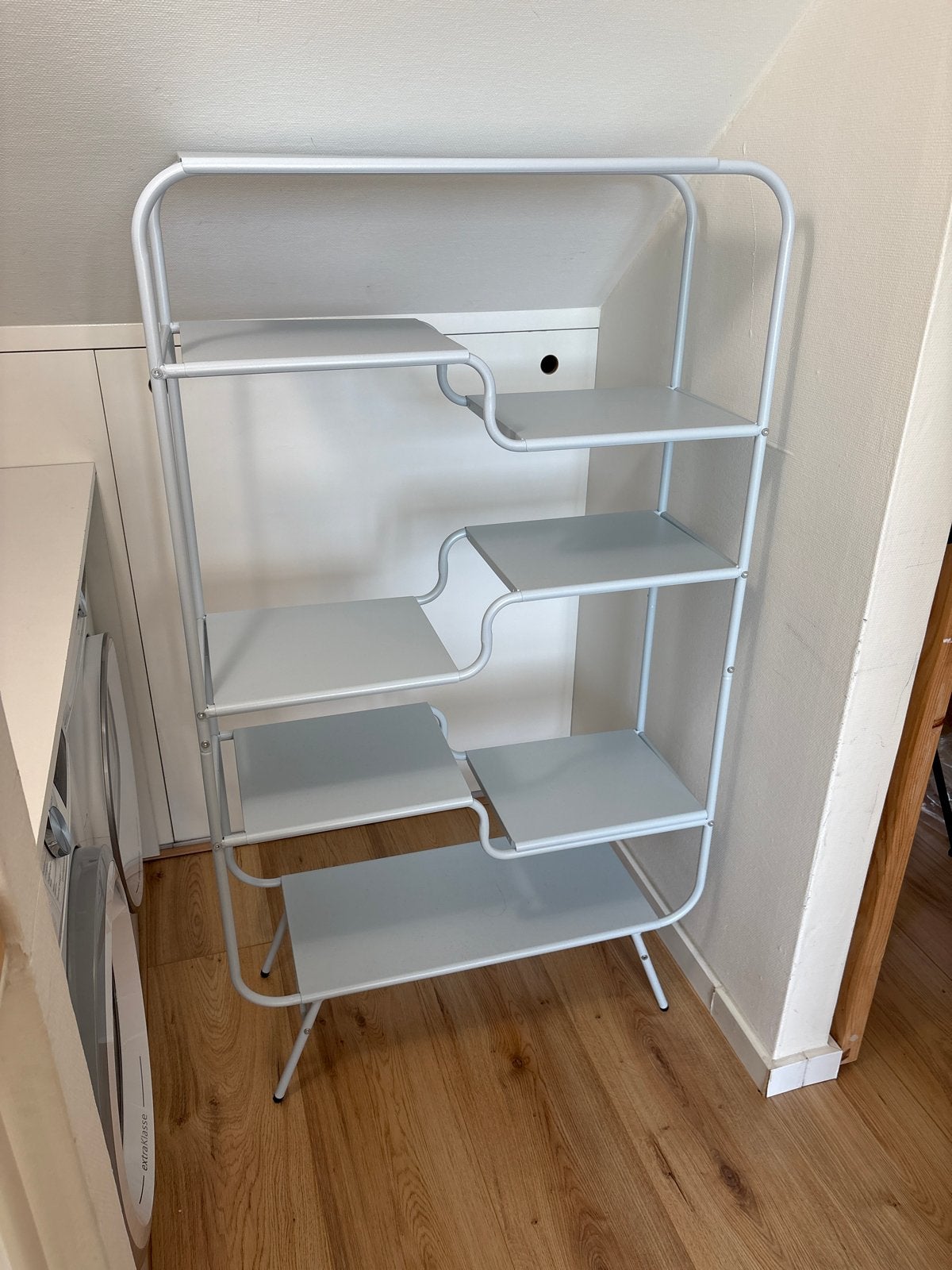 Modern lichtblauw metalen rek met 5 planken, Ophalen, Zo goed als nieuw