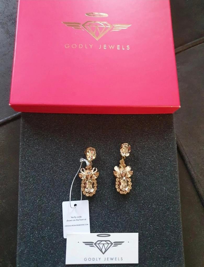Godly Jewels Oorbellen - Nieuw met Swarovski Kristallen, Sieraden, Tassen en Uiterlijk, Oorbellen, Ophalen of Verzenden