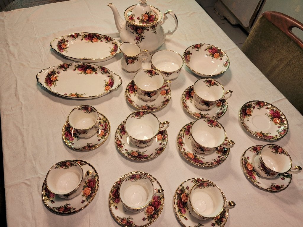 ROYAL ALBERT Theeservies / SERVIES 'Old country roses', Ophalen, Gebruikt, Klassiek, Overige typen