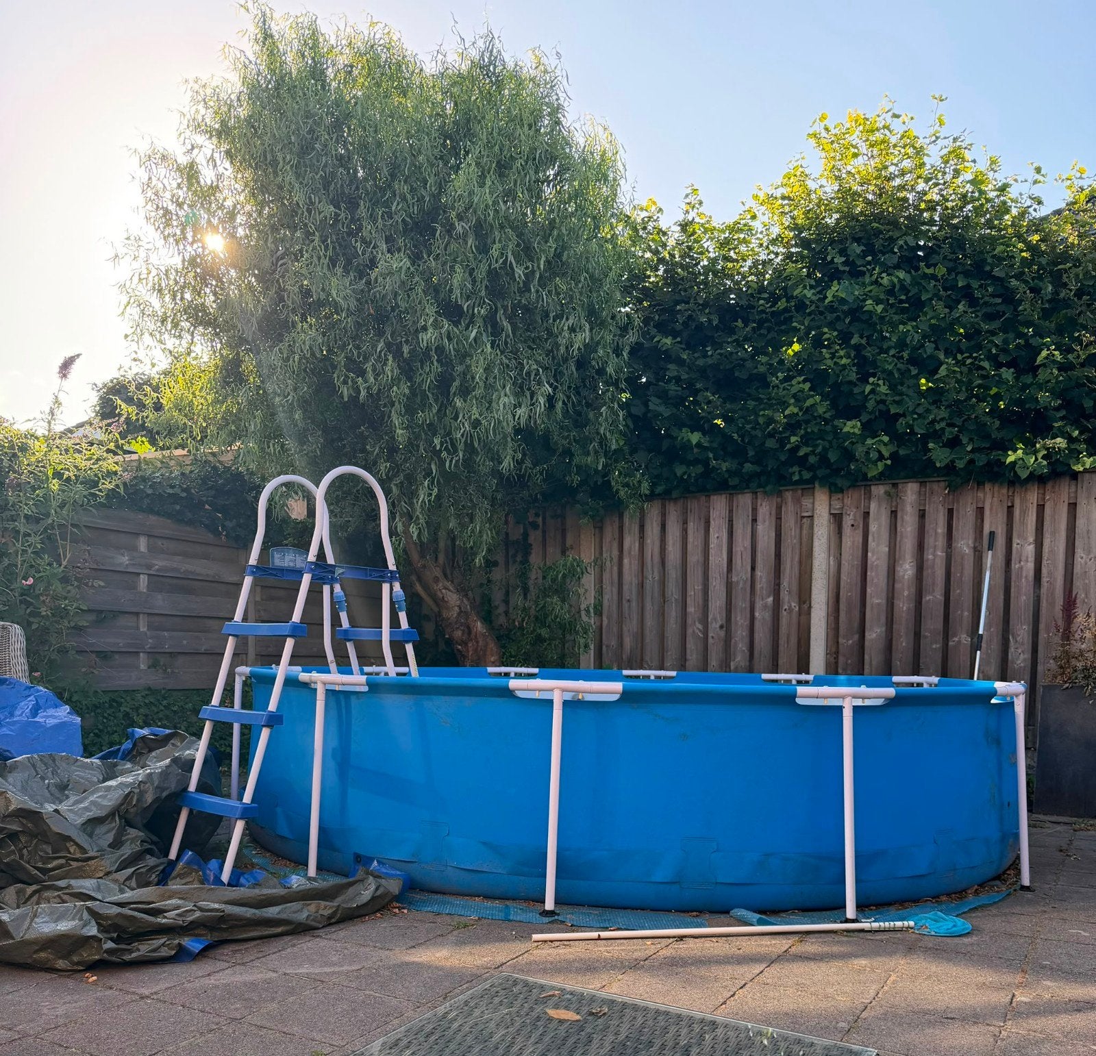 Zwembad met trap, zeil en jacuzzi pomp (nieuwstaat), Tuin en Terras, Zwembaden, Ophalen