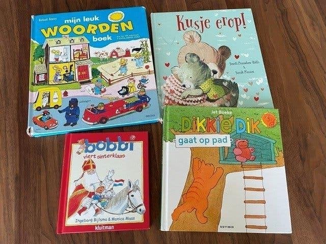 4 leesboeken, peuters, kleuters, Ophalen, Fictie algemeen, Zo goed als nieuw, Voorleesboek